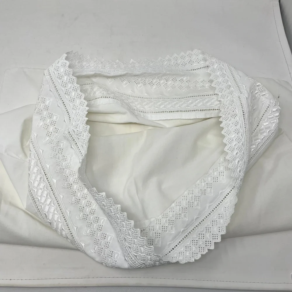 Cannon White Eyelet Lace Trim Pillowcase Standard Queen Vintage Made in USA